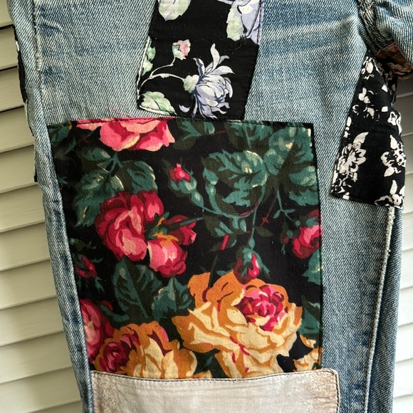 Vintage jeans with patch work - Picture 5 of 12